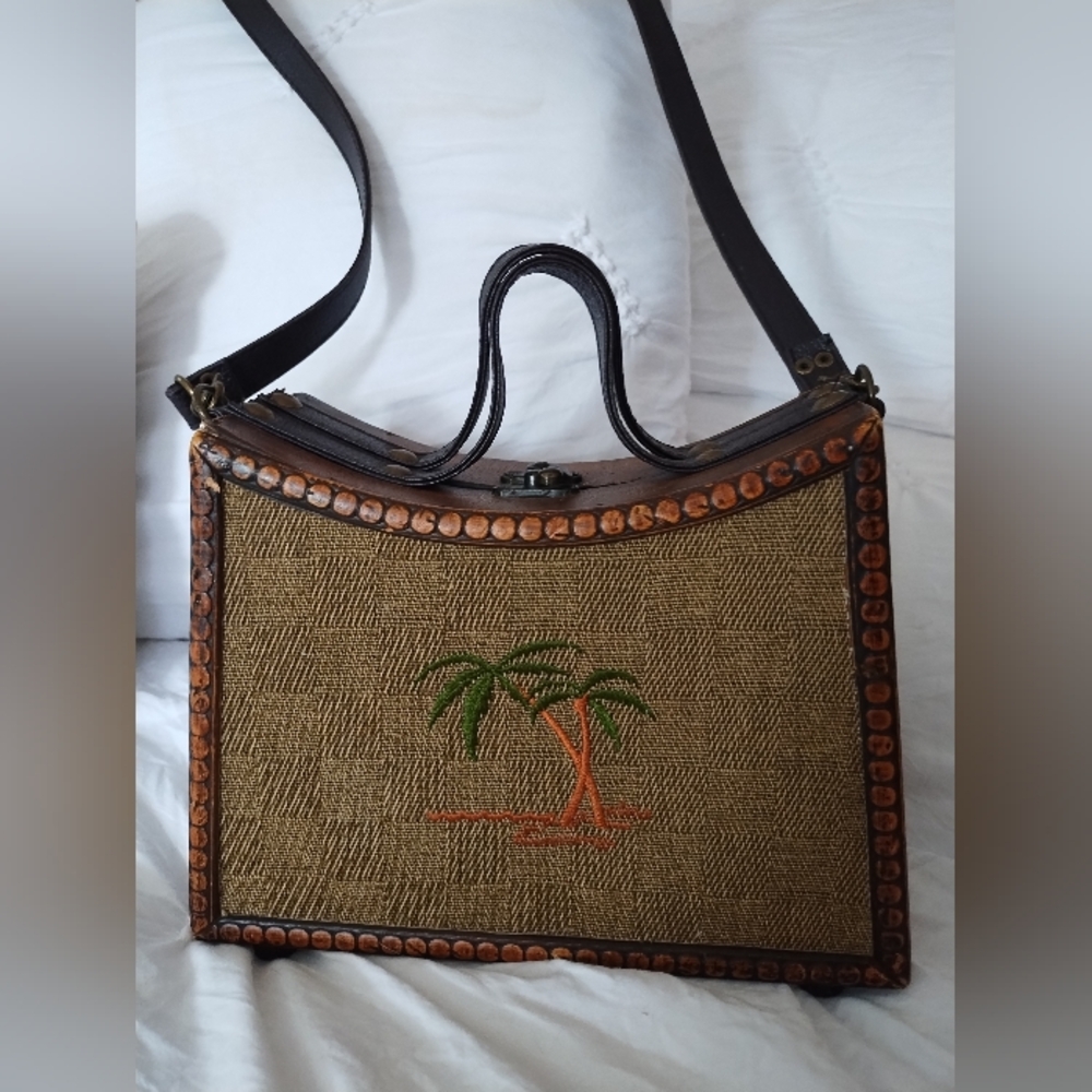 Sun & Sand Top hook Crossbody Handbag